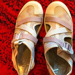 Odyssey Amphibious Hiking Shoe size 10